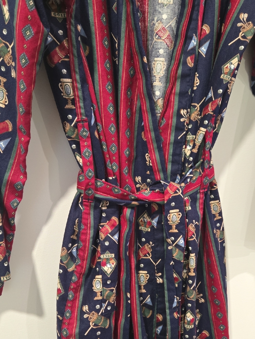 Retro Men's 80's/90's Golf Theme Printed Robe - Picture 3 of 8
